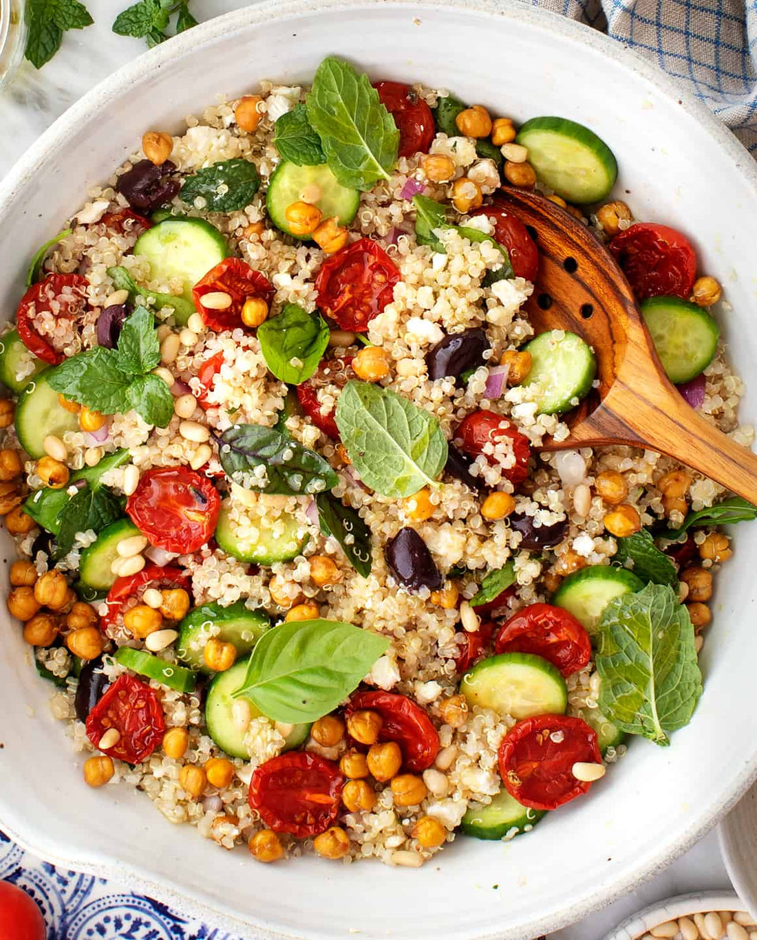 Mediterranean Quinoa Bowl